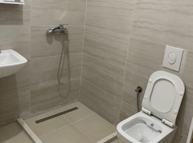 🏡 Jepet Apartament 1+1 me qira te Spitali Amerikan 3, Tiranë