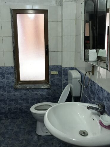 🏡 Jepet Apartament 1+1 me Qera te Oxhaku, Tiranë