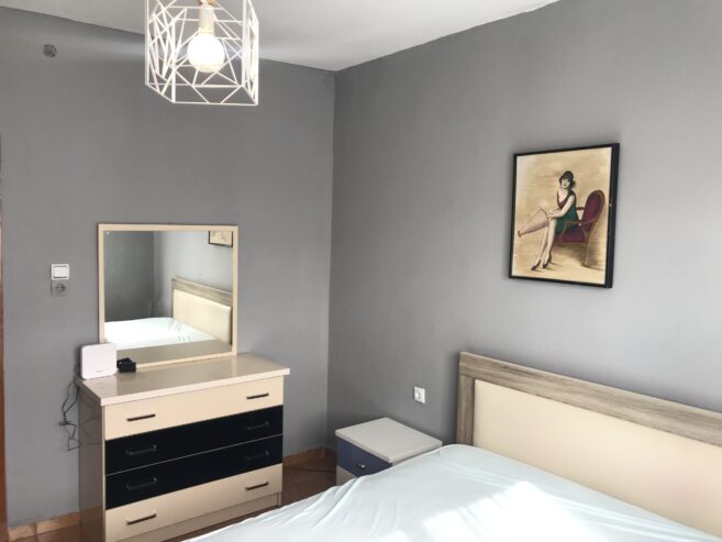 🏡 Jepet Apartament 1+1 me Qera te Oxhaku, Tiranë