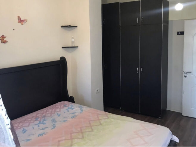 🏠 Jepet Apartament 2+1 me Qera mbi Farmacinë 10, Tiranë