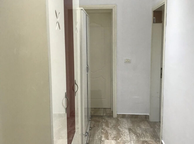 🏠 Jepet Apartament 2+1 me Qera mbi Farmacinë 10, Tiranë