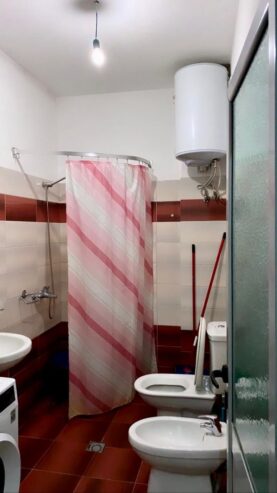 🏡 Jepet Apartament 2+1 me Qera pranë Liceut Artistik, Rruga e Elbasanit, Tiranë