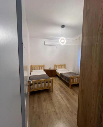 🏡 Jepet Apartament 2+1 me Qera te ish Stacioni i Trenit, Tiranë