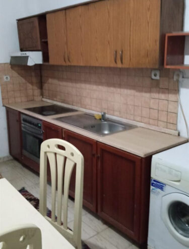 🏡 Jepet Apartament 1+1 me qera te Materniteti i Ri, Tiranë