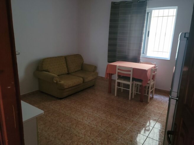 🏡 Jepet Apartament 1+1 mbi ish Tregun Elektrik, Tiranë