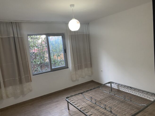 🏠 Apartament 1+1 me Qira në Shkozë, Tiranë