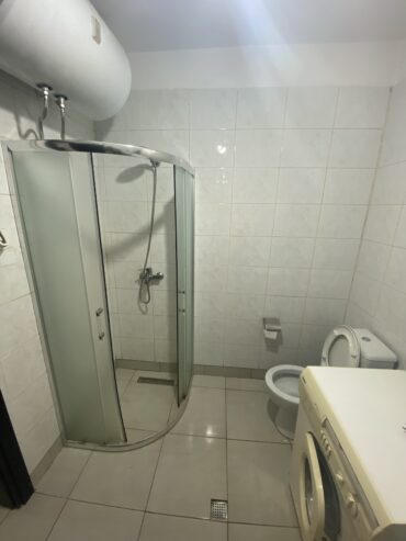 🏠 Apartament 1+1 me Qira në Shkozë, Tiranë