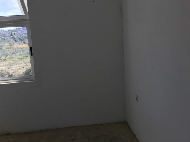 Shitet Apartament 2+1 ne Maminas Durres.