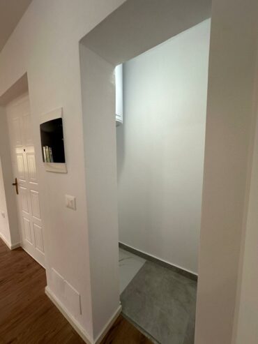 Shitet Apartament 1+1 ne rrugen Halit Bega Allias Tirane.