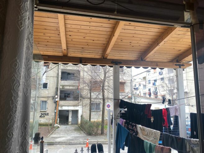 Shitet Garsoniere ne rrugen Njazi Meka Tirane