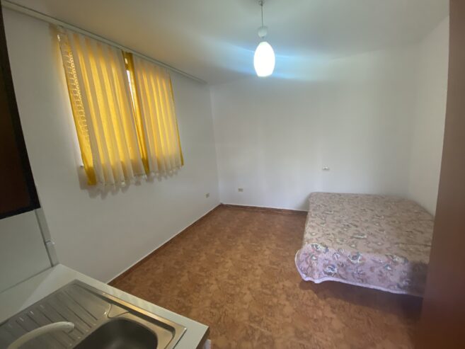 🏠 Jepet Garsioniere me Qira te ish Tregu Elektrik, Tiranë