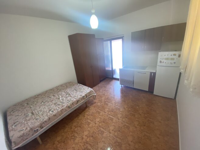 🏠 Jepet Garsioniere me Qira te ish Tregu Elektrik, Tiranë