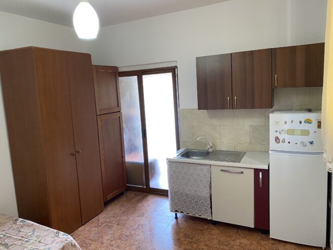 🏠 Jepet Garsioniere me Qira te ish Tregu Elektrik, Tiranë