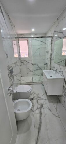 Shitet apartament i ri 2+1 ne rrugen Ndre Mjeda Tirane.