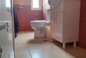 🏡 Ndarje qeraje me një vajzë te Pazari i Ri, Tiranë