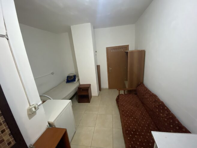 🏡 Jepet garsioniere me Qera mbi ish Tregun Elektrik, Tiranë
