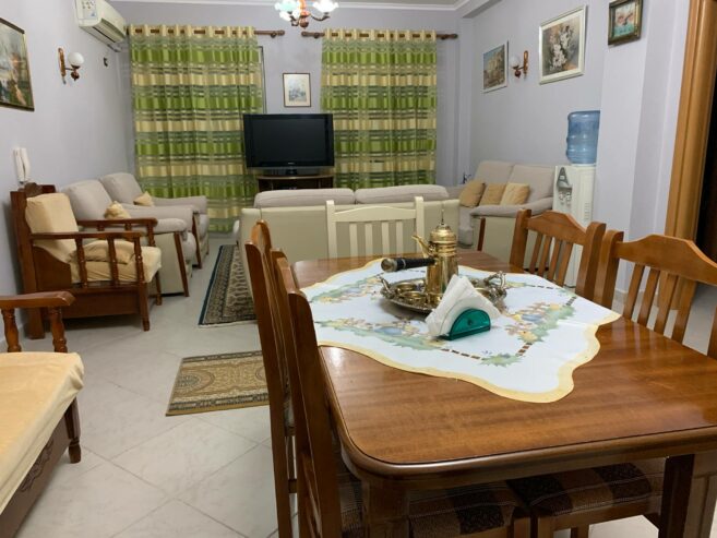 🏡 Jepet Apartament 2+1 me Qera te Rruga e Kavajës, Tiranë