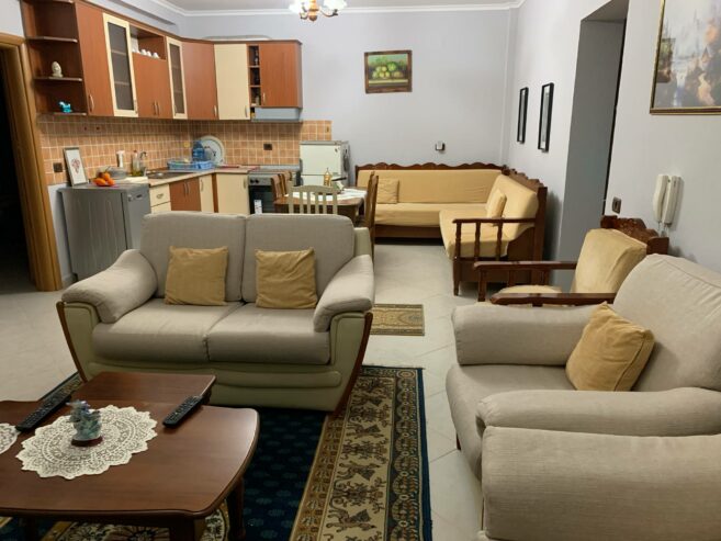 🏡 Jepet Apartament 2+1 me Qera te Rruga e Kavajës, Tiranë