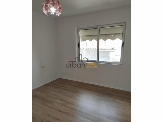 Shitet, Apartament 1+1, Pranë Shkollës Bajram Curri, Tiranë – 95.000€ | 62 m²