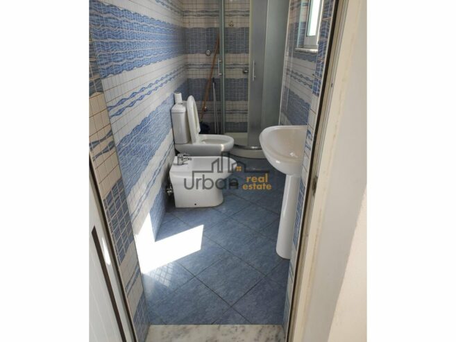 Shitet, Apartament 1+1, Pranë Shkollës Bajram Curri, Tiranë – 95.000€ | 62 m²