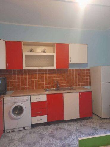 🏡 Jepet me Qira Garsioniere te Pallati me Shigjeta, Tiranë