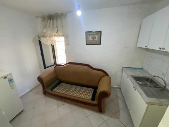 🏠 Jepet Hyrje Private 1+1 me Qera mbi ish Tregun Elektrik, Tiranë