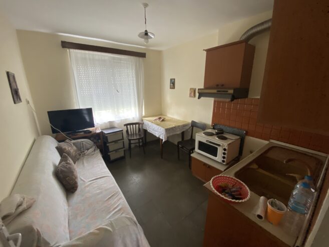 🏡 Jepet Apartament 2+1 me Qera në Myslym Shyri, Tiranë