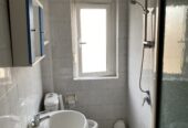 🏡 Jepet Apartament 2+1 me Qera te Harry Fultz, midis St Trenit dhe Zogut të Zi, Tiranë