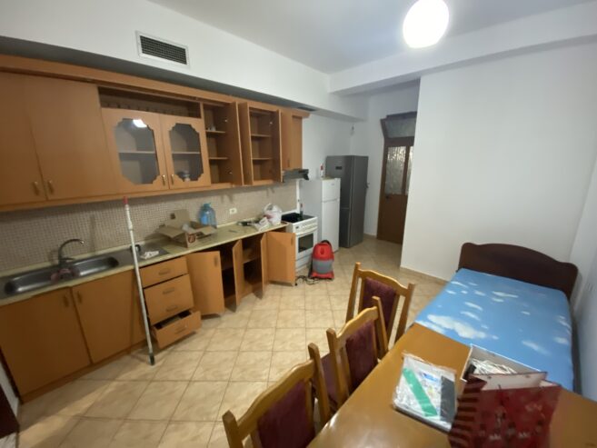 🏡 Jepet me Qira Apartament 2+1 Mbi Kompleksin Grand, Tiranë