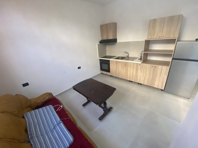 🏠 Jepët Apartament 1+1 me Qera mbi Fushën Ali Demit, Tiranë