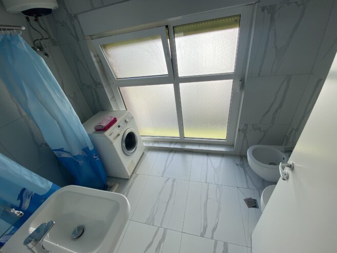 🏠 Jepet Apartament 2+1 me Qira në Mangalem 21, Tiranë