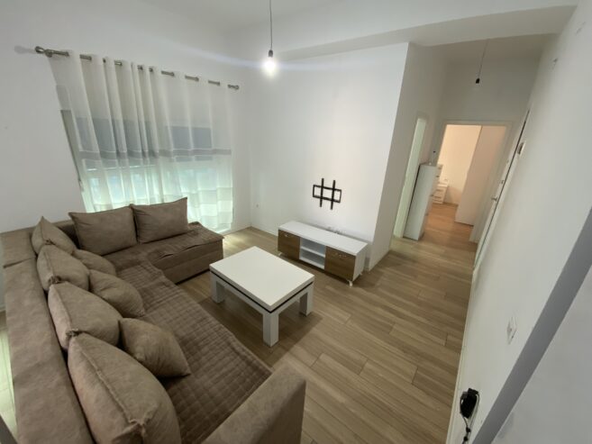 🏠 Jepet Apartament 2+1 me Qira në Mangalem 21, Tiranë