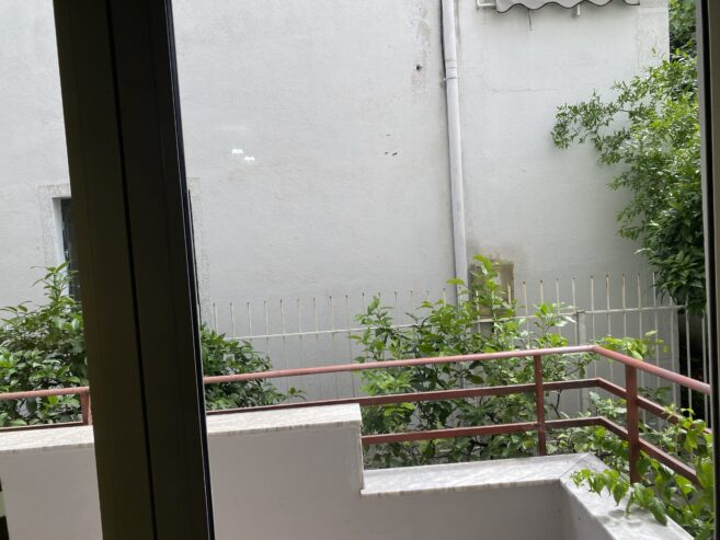 🏡 Jepet Apartament 2+1 me Qera te Rruga e Kavajës, pranë Mullirit të Vjetër, Tiranë