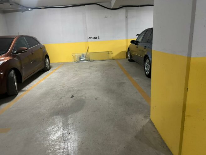Shitet, Post Parkimi, “21 Dhjetori – Parku”, Tiranë.