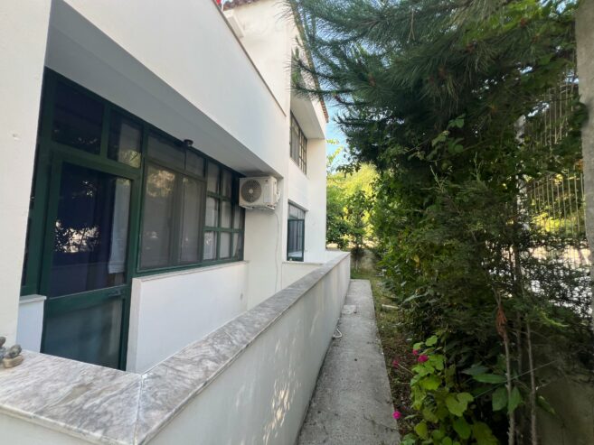 Shitet Shtëpi 2-katëshe, “Shkembi i Kavajës”, Durrës.
