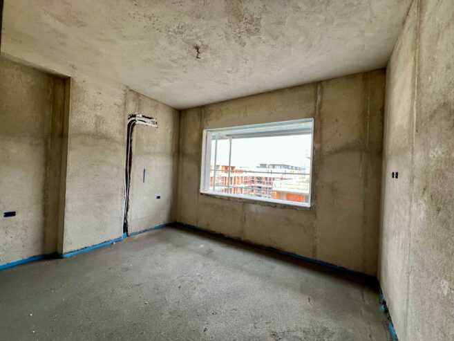 Shitet, Apartament 2+1+2, ”Univers City”, Tiranë.