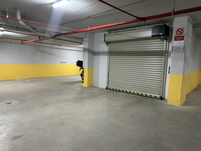 Shitet, Post Parkimi, “21 Dhjetori – Parku”, Tiranë.