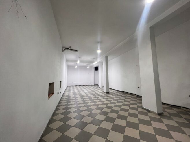 Jepet me qira Ambient Biznesi – Rrethi i Shkozes,Tiranë.