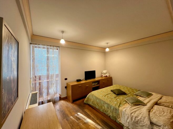 Qira, Apartament 3+1+2, pranë ”Air Albania Stadium” Tiranë.