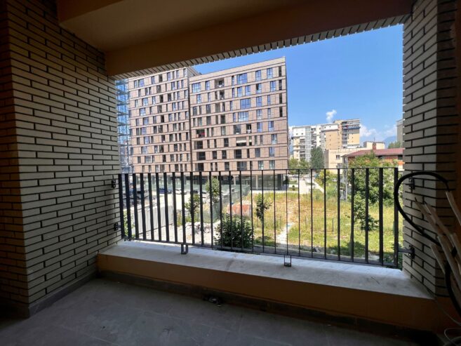 Shitet, Apartament 2+1+ballkon, ”Ish Fusha e Aviacionit ” Tiranë.