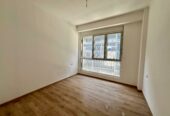Shitet, Apartament 2+1+ballkon, ”Ish Fusha e Aviacionit ” Tiranë.