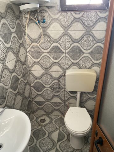 🏡 Jepet Garsioniere me Qera mbi Fakultetin Ekonomik, Rruga e Elbasanit