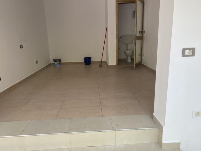 🏢 Jepet me Qera Ambient Biznesi te Ali Demi, Tiranë
