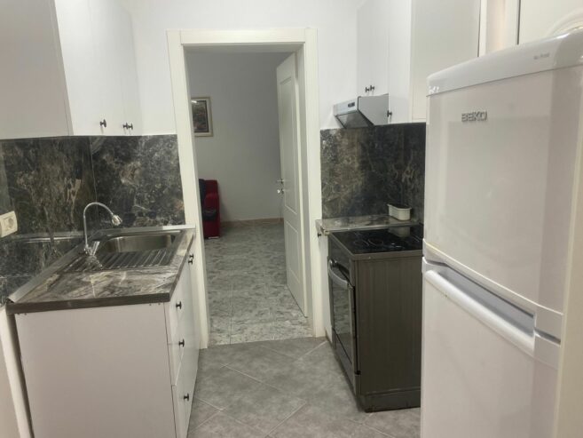 Jepet me qira apartament 1+1 ne rrugen e Dibres tek QSUT Tirane