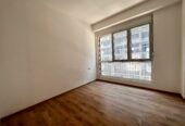 Shitet, Apartament 2+1+ballkon, ”Ish Fusha e Aviacionit ” Tiranë.
