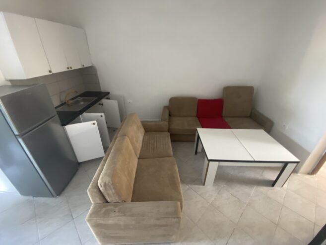 🏡 Jepet Apartament 1+1 me Qera mbi Ish Tregun Elektrik, Tiranë