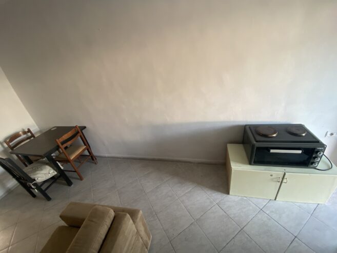 🏡 Jepet Apartament 1+1 me Qera mbi Ish Tregun Elektrik, Tiranë