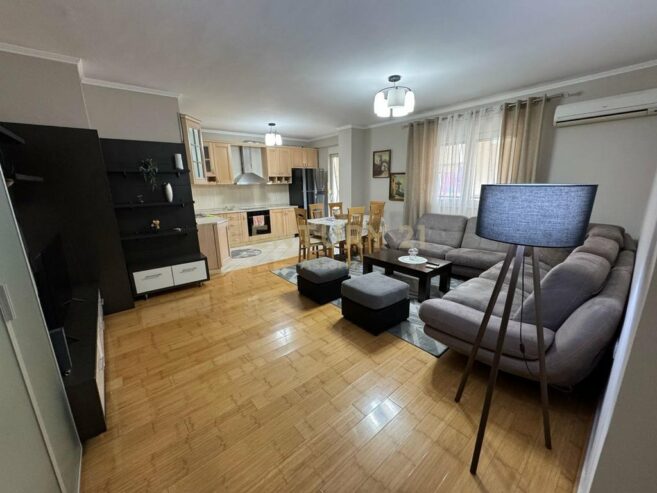 Apartament 2+1 për shitje pranë stadiumit Air Albania – Lokacion elitar në zemër të Tiranës