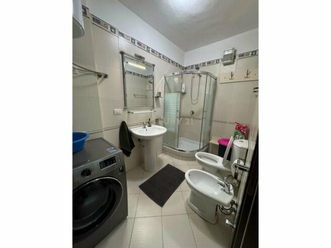 Apartament 2+1 për shitje pranë stadiumit Air Albania – Lokacion elitar në zemër të Tiranës