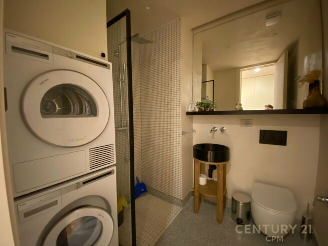 Apartament Luksoz 3+1+3 me Qira në zonën e Ish-Bllokut